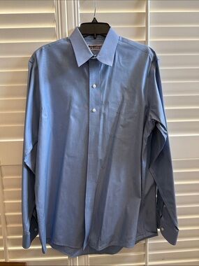 Roundtree & Yorke Men's Light Blue Dress Shirt - Solid Point Collar